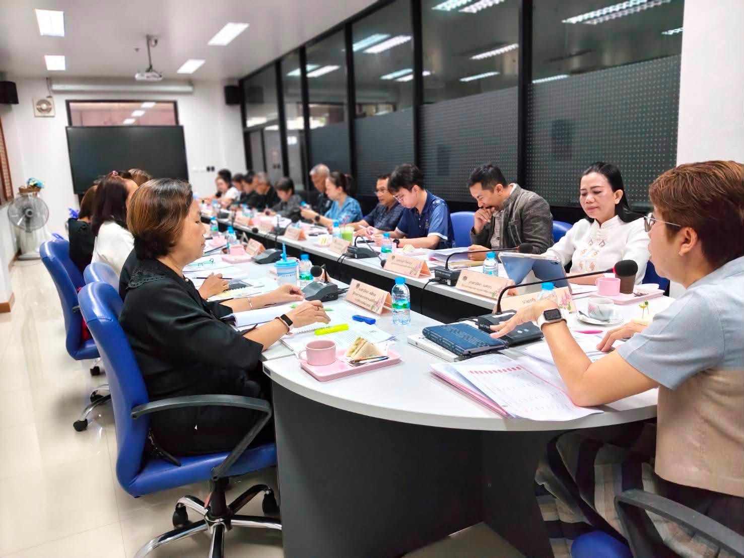 พช.วิเชียรบุรี เข้าร่วมการประชุมเจ้าหน้าที่พัฒนาชุมชน เพื่อรับมอบนโยบายสู่การปฏิบัติและติดตามผลการดำเนินงานตามยุทธศาสตร์กรมการพัฒนาชุมชน ครั้งที่ 8/2569